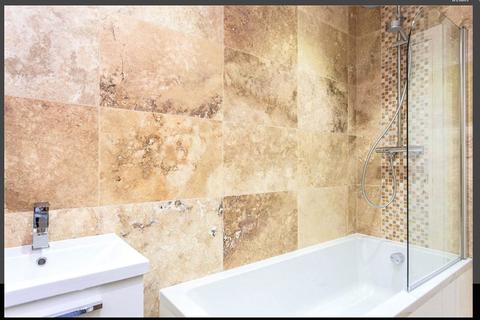 2 bedroom flat to rent, Westmead, Windsor, SL4