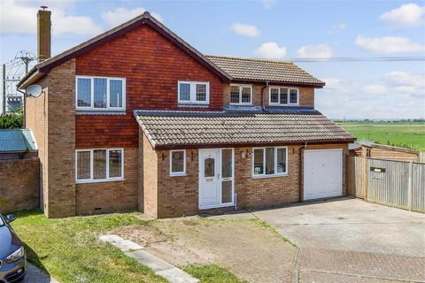 4 bedroom detached house for sale, Gloucester Mews, New Romney, Kent