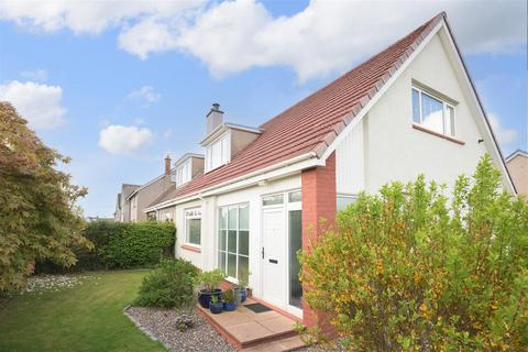 3 bedroom semi-detached house for sale, Broomhill Avenue, Perth