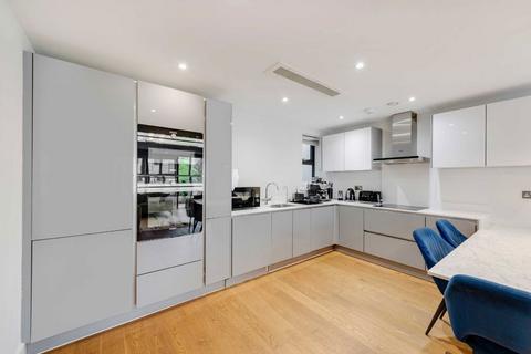 2 bedroom flat for sale, Granville Road, London NW2