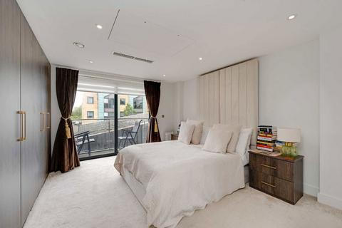 2 bedroom flat for sale, Granville Road, London NW2