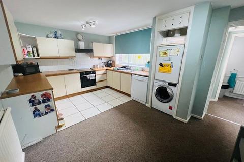 3 bedroom house to rent, Churchill Road, STAMFORD