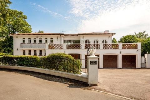 undefined, Totteridge Village, Totteridge, N20