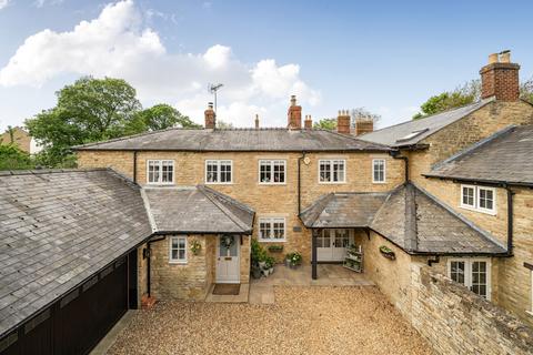4 bedroom house for sale, Heathencote, Towcester, Northamptonshire, NN12