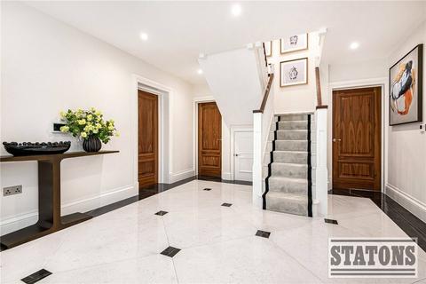5 bedroom detached house for sale, Cullinan Close, Cuffley, Hertfordshire, EN6