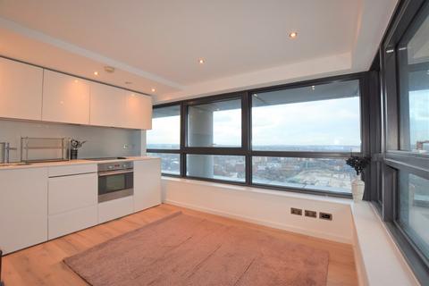 2 bedroom apartment to rent, Bridgewater Place, Water Lane