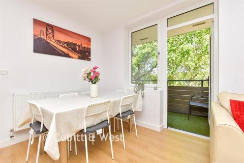 2 bedroom flat for sale, Prime House, Leatherhead KT22
