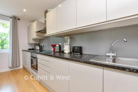 2 bedroom flat for sale, Prime House, Leatherhead KT22
