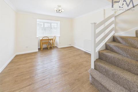 2 bedroom end of terrace house for sale, Grosvenor Gardens, Biggleswade