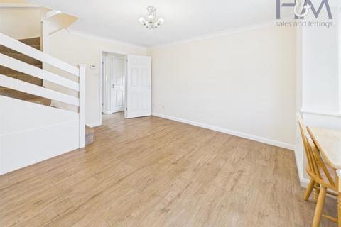 2 bedroom end of terrace house for sale, Grosvenor Gardens, Biggleswade