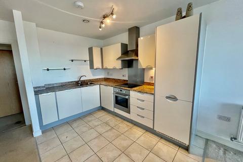 2 bedroom flat to rent, Ocean Way, Southampton, SO14