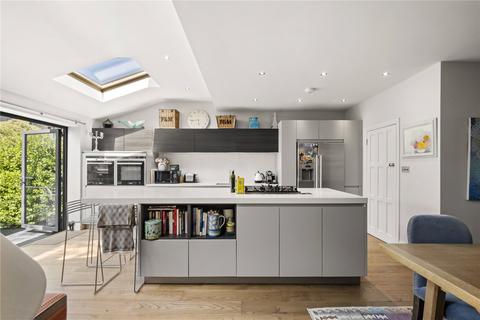4 bedroom terraced house for sale, Bracken Avenue, London, SW12