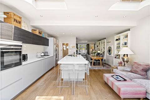 4 bedroom terraced house for sale, Bracken Avenue, London, SW12