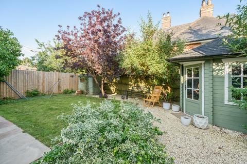 2 bedroom semi-detached house for sale, Belmont, Wantage