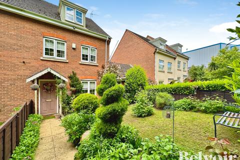 4 bedroom semi-detached house for sale, Woden Road West, Wednesbury WS10