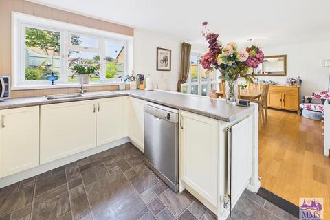 3 bedroom semi-detached house for sale, Hever Croft, Strood