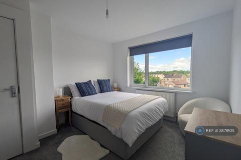 4 bedroom end of terrace house to rent, The Ride, Bristol, BS15