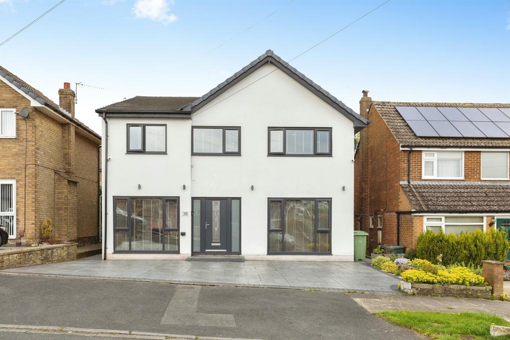 6 bedroom detached house for sale