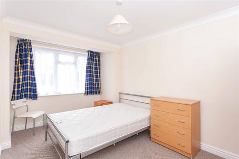 3 bedroom house to rent, Cranston Court, Rose Hill, Oxford, OX4