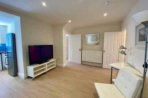 1 bed flat/apartment for rent in West Terrace, Eastbourne, BN21