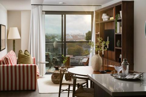 undefined, London E2