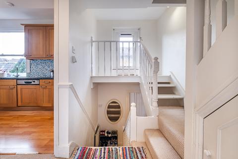3 bedroom flat for sale, 1A St Lukes Avenue, London, SW4