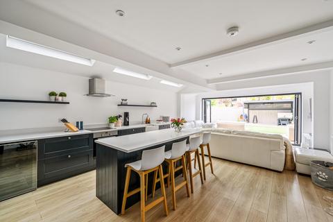 4 bedroom terraced house for sale, Inman Road, London SW18