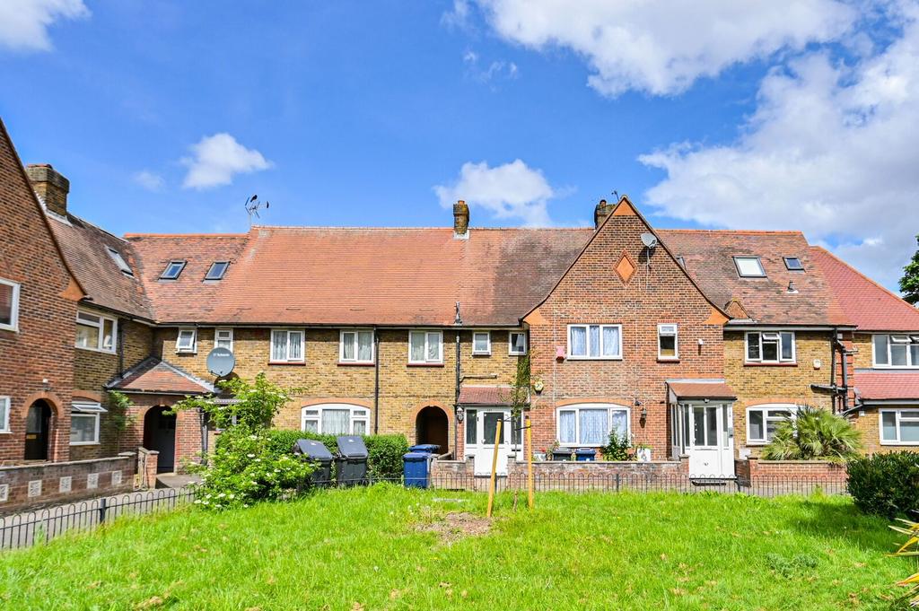 Terraced house exterior, garden