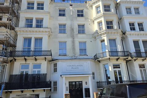 2 bed flat/apartment for rent in Wilmington Gardens, Eastbourne BN21