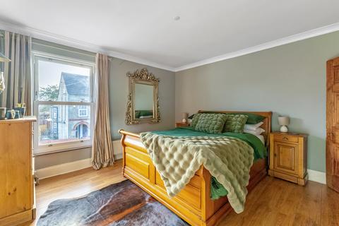 Aldenham Road, Bushey, WD23