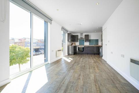2 bedroom flat to rent, at Market Quarter, 102, 45 Bernard Street SO14
