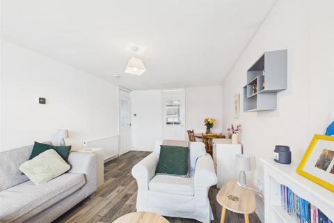 undefined, Cara Place, Perth PH1