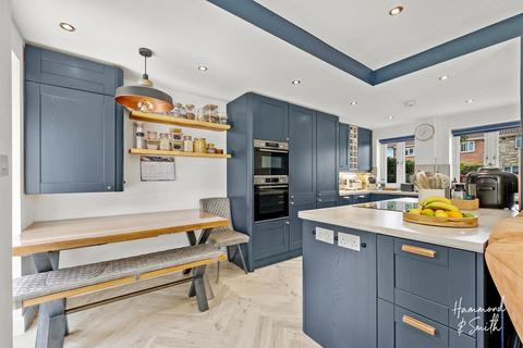 3 bedroom terraced house for sale, Beamish Close, Epping CM16
