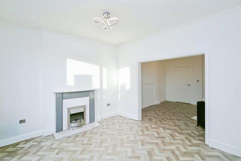 4 bedroom end of terrace house for sale, Court Road, Barry