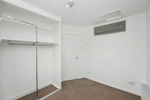 1 bedroom apartment for sale, Oakley Court, Mill Road, Royston