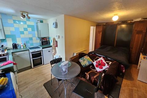 Studio for sale, Flat 7, Matthew Court, 367 Hagley Road, Edgbaston, Birmingham, West Midlands, B17 8DL