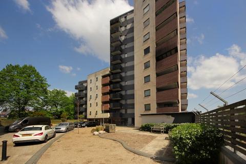 2 bedroom flat for sale, Dominion House, W13