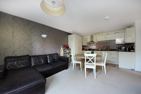 2 bedroom flat for sale, Dominion House, W13