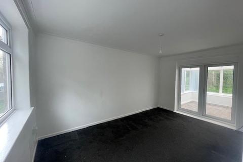 2 bedroom semi-detached house for sale, Torre Close, Middleton, M24