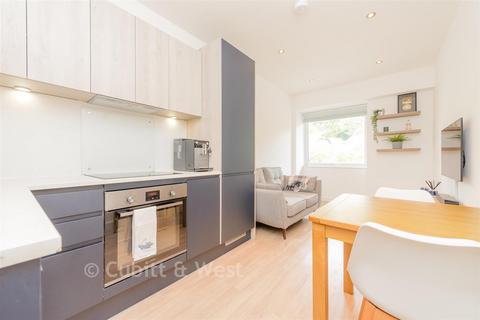 1 bedroom apartment for sale, Furness House, Redhill RH1
