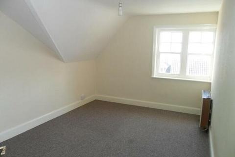 2 bedroom flat to rent, Gaunt Street, LINCOLN