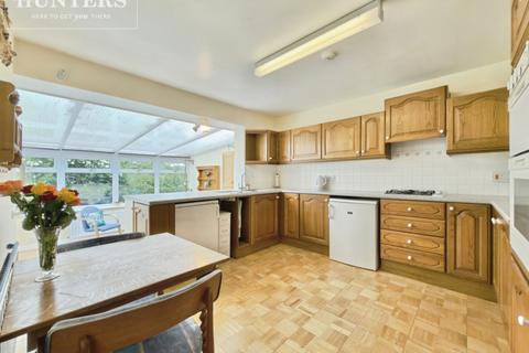 4 bedroom detached house for sale, Moorland Place, Silkstone Common, Barnsley
