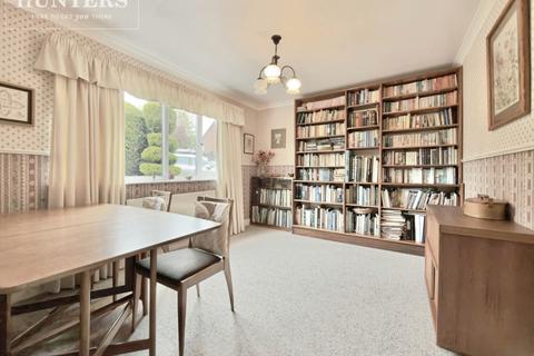 4 bedroom detached house for sale, Moorland Place, Silkstone Common, Barnsley