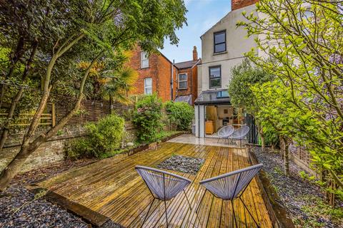 4 bedroom semi-detached house for sale, St. Andrews Road, Portsmouth PO5