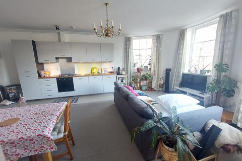 2 bedroom flat to rent, Grosvenor Square, SOUTHAMPTON