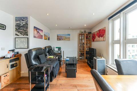 undefined, Chiswick High Road, Chiswick, London, W4
