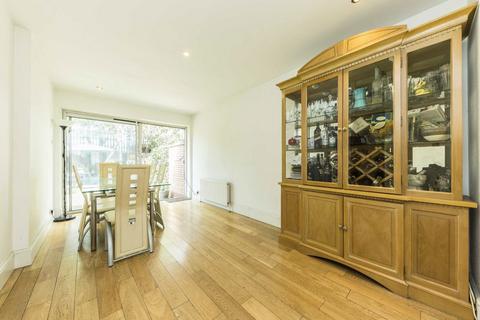 3 bedroom house for sale, White Swan Mews, London W4
