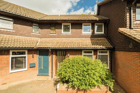 3 bedroom house for sale, White Swan Mews, London W4