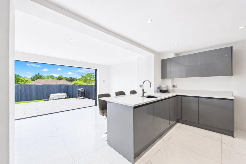 Skilton Road, Tilehurst, Reading, RG31 – pohled 2