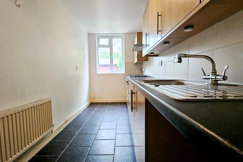 1 bedroom flat for sale, Rockingham Close, Uxbridge, Middlesex, UB8